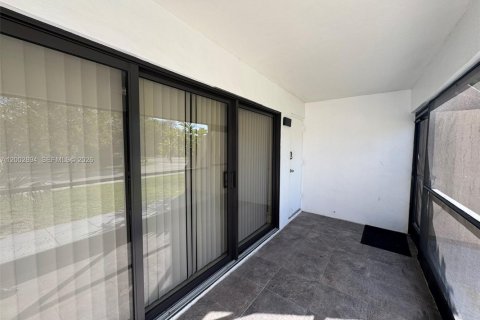 Condominio en venta en Weston, Florida, 2 dormitorios, 102.75 m2 № 2066678 - foto 8