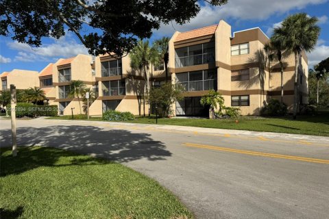Condominio en venta en Weston, Florida, 2 dormitorios, 102.75 m2 № 2066678 - foto 5