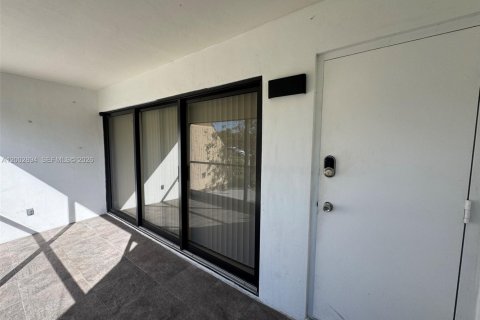 Condominio en venta en Weston, Florida, 2 dormitorios, 102.75 m2 № 2066678 - foto 9
