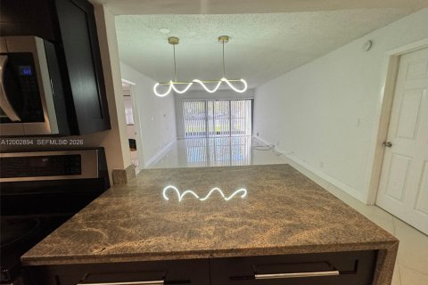 Condominio en venta en Weston, Florida, 2 dormitorios, 102.75 m2 № 2066678 - foto 18