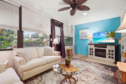 Villa ou maison à louer à Tarpon Springs, Floride: 2 chambres, 122.63 m2 № 2345324 - photo 28