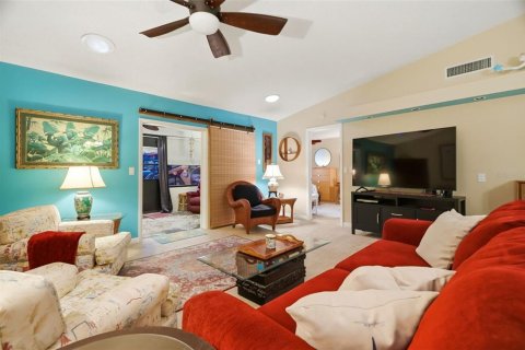 Villa ou maison à louer à Tarpon Springs, Floride: 2 chambres, 122.63 m2 № 2345324 - photo 25