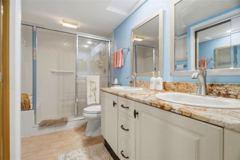 Villa ou maison à louer à Tarpon Springs, Floride: 2 chambres, 122.63 m2 № 2345324 - photo 10