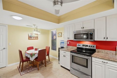 Villa ou maison à louer à Tarpon Springs, Floride: 2 chambres, 122.63 m2 № 2345324 - photo 21