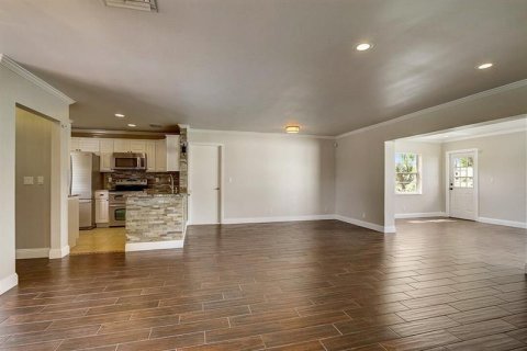 Villa ou maison à louer à Boca Raton, Floride: 3 chambres, 171.78 m2 № 2086197 - photo 6