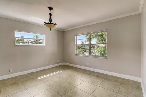 Villa ou maison à louer à Boca Raton, Floride: 3 chambres, 171.78 m2 № 2086197 - photo 11