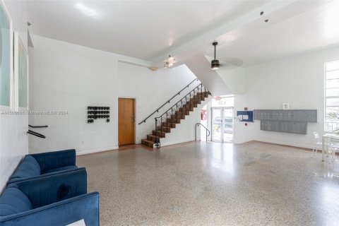 Condo in Miami Beach, Florida, 1 bedroom № 1957351 - photo 24