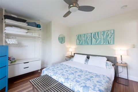 Condo in Miami Beach, Florida, 1 bedroom № 1957351 - photo 14