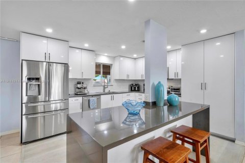 Купить виллу или дом в Майами, Флорида 4 спальни, 153.2м2, № 1968202 - фото 3