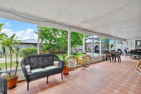 Купить виллу или дом в Майами, Флорида 4 спальни, 153.2м2, № 1968202 - фото 11