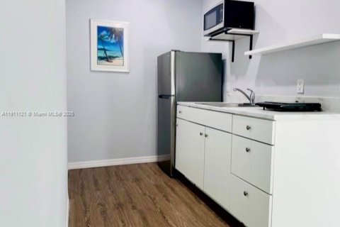 Купить виллу или дом в Майами, Флорида 4 спальни, 153.2м2, № 1968202 - фото 14