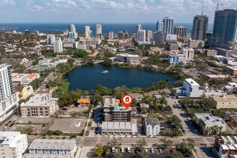 Condo in Saint Petersburg, Florida, 1 bedroom  № 1831974 - photo 2