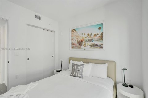 Condominio en venta en Miami, Florida, 1 dormitorio, 51 m2 № 1863324 - foto 9