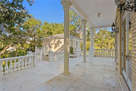 House in Belleair, Florida 6 bedrooms, 565.4 sq.m. № 1654602 - photo 10