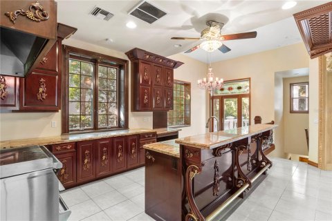 House in Belleair, Florida 6 bedrooms, 565.4 sq.m. № 1654602 - photo 24
