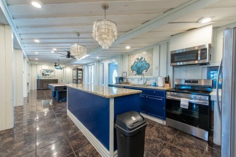 Casa en venta en Riverview, Florida, 9 dormitorios, 502.6 m2 № 1601897 - foto 12
