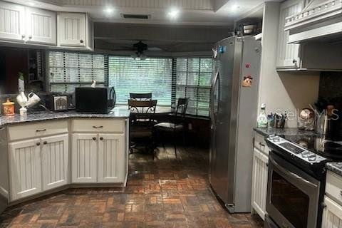 House in Land O' Lakes, Florida 3 bedrooms, 190.36 sq.m. № 1858395 - photo 8