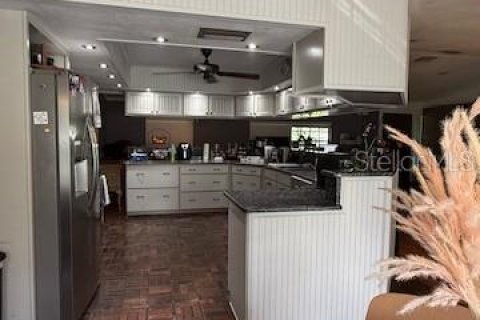 House in Land O' Lakes, Florida 3 bedrooms, 190.36 sq.m. № 1858395 - photo 23