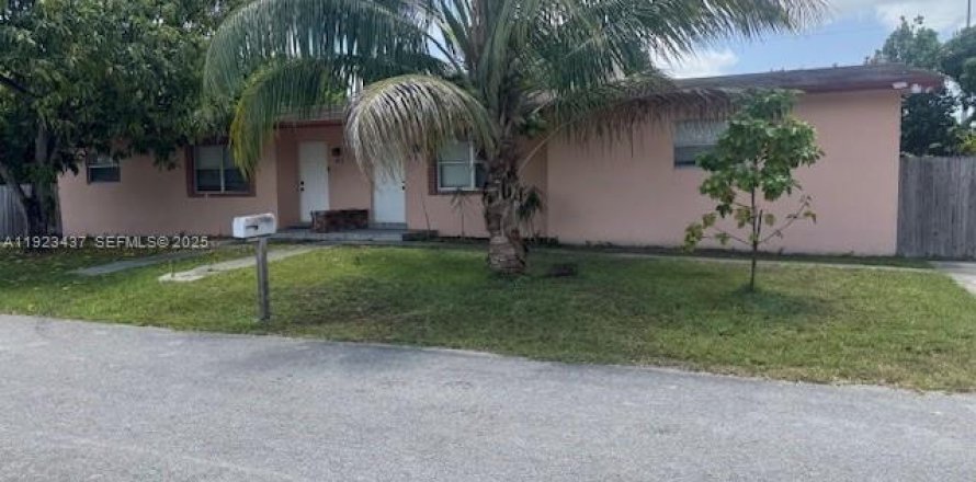 Дом в Мирамар, Флорида 2 спальни, 182.92м2 № 1986601