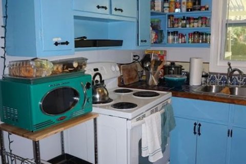 Снять в аренду виллу или дом в Сарасота, Флорида 4 комнаты, 103.96м2, № 1831492 - фото 7