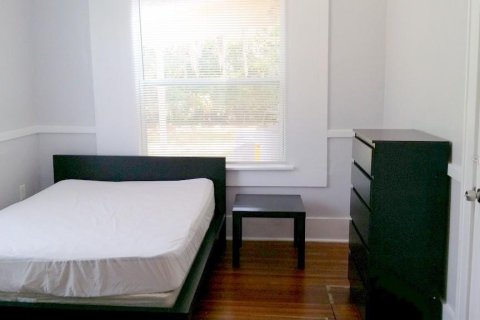 Снять в аренду виллу или дом в Сарасота, Флорида 4 комнаты, 103.96м2, № 1831492 - фото 19