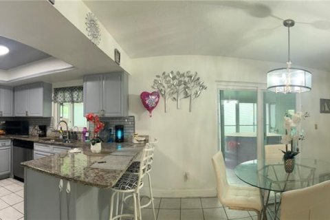 Casa en venta en Orlando, Florida, 3 dormitorios, 120.96 m2 № 1767256 - foto 4