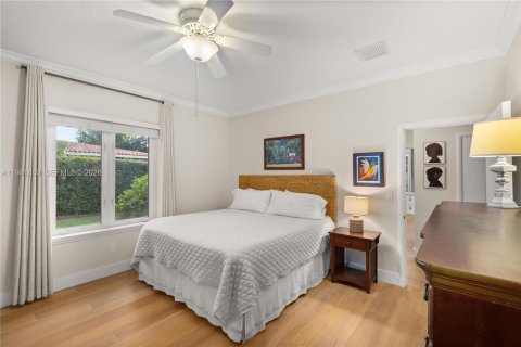 House in Coral Gables, Florida 4 bedrooms, 285.77 sq.m. № 1998760 - photo 29