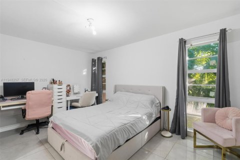 Condo in Plantation, Florida, 2 bedrooms  № 2004203 - photo 29