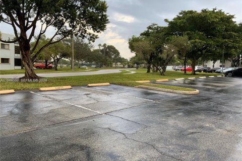 Condominio en alquiler en Tamarac, Florida, 2 dormitorios, 82.68 m2 № 2002324 - foto 22