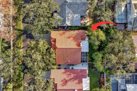 House in Saint Petersburg, Florida 3 bedrooms, 144.56 sq.m. № 1537568 - photo 6