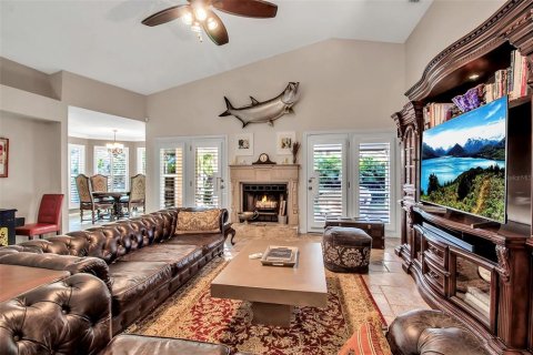 House in Saint Petersburg, Florida 3 bedrooms, 144.56 sq.m. № 1537568 - photo 11
