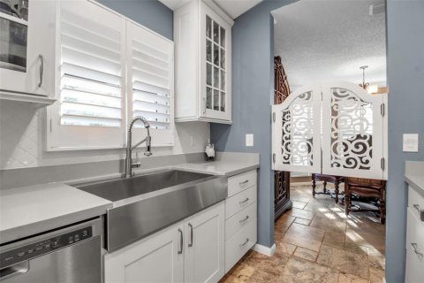 House in Saint Petersburg, Florida 3 bedrooms, 144.56 sq.m. № 1537568 - photo 23