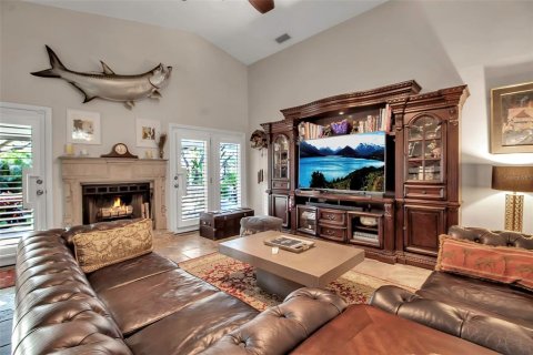 House in Saint Petersburg, Florida 3 bedrooms, 144.56 sq.m. № 1537568 - photo 13