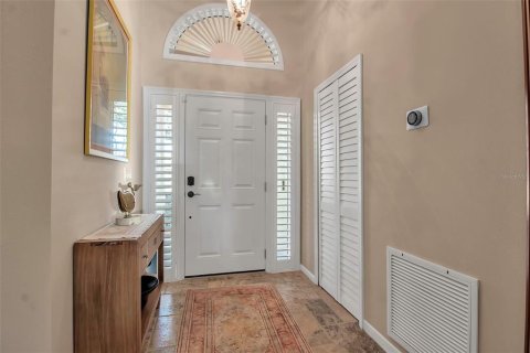 House in Saint Petersburg, Florida 3 bedrooms, 144.56 sq.m. № 1537568 - photo 9