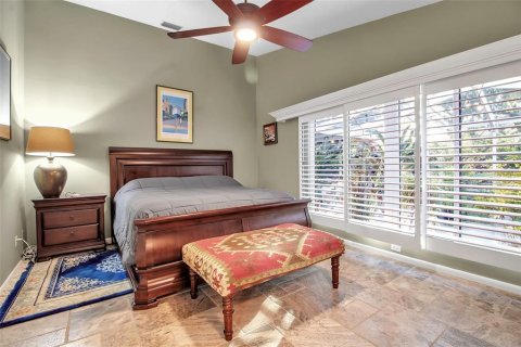 House in Saint Petersburg, Florida 3 bedrooms, 144.56 sq.m. № 1537568 - photo 26