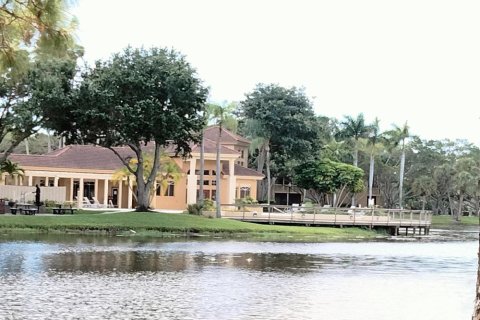 Condo in West Palm Beach, Florida, 1 bedroom № 2083997 - photo 13