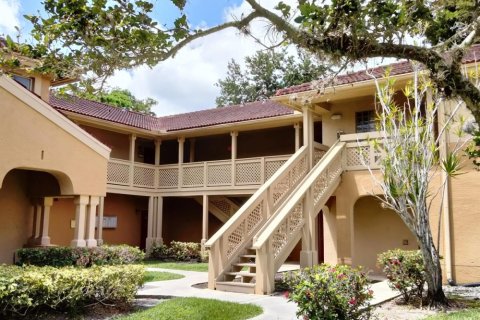 Condo in West Palm Beach, Florida, 1 bedroom № 2083997 - photo 10