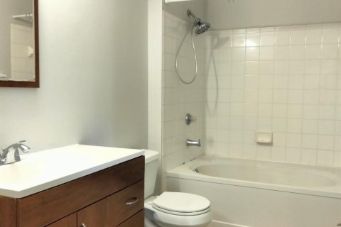 Condo in West Palm Beach, Florida, 1 bedroom № 2083997 - photo 3