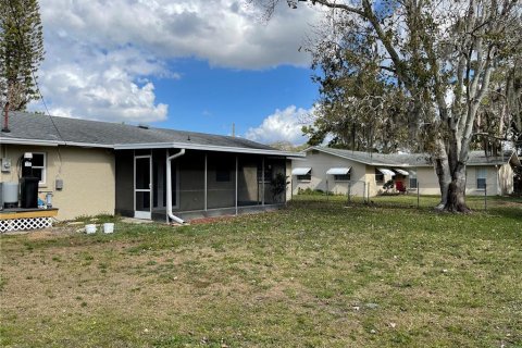 House in Venice, Florida 2 bedrooms, 125.98 sq.m. № 2395866 - photo 13
