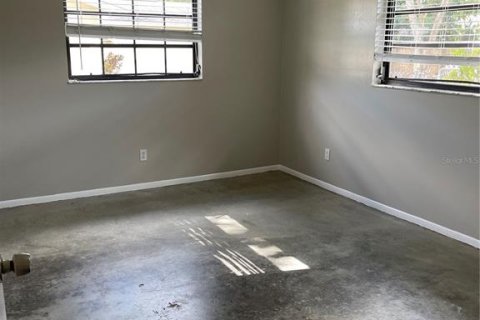 House in Venice, Florida 2 bedrooms, 125.98 sq.m. № 2395866 - photo 9