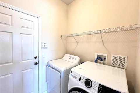 Adosado en alquiler en Orlando, Florida, 3 dormitorios, 166.76 m2 № 2094381 - foto 21