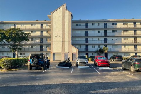 Condo in Miramar, Florida, 2 bedrooms  № 2082535