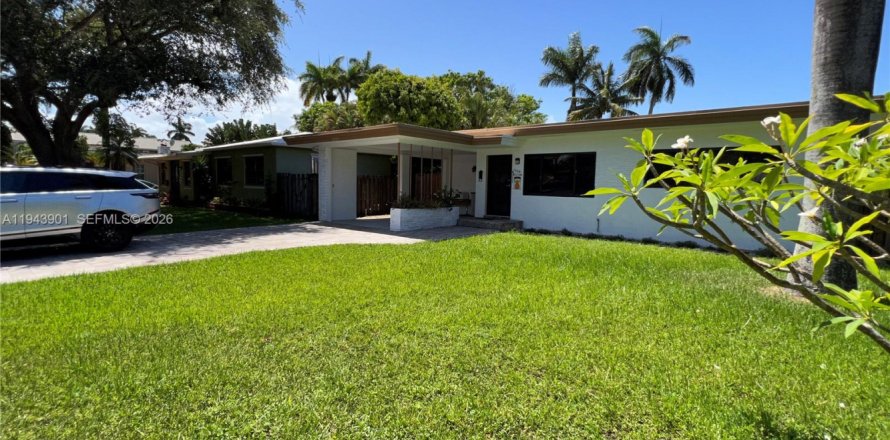 Casa en Hollywood, Florida 2 dormitorios, 112.04 m2 № 2000379