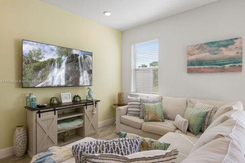 Adosado en venta en Kissimmee, Florida, 2 dormitorios, 129.51 m2 № 1699965 - foto 8