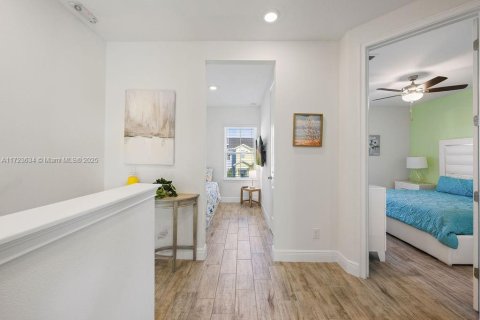 Adosado en venta en Kissimmee, Florida, 2 dormitorios, 129.51 m2 № 1699965 - foto 18