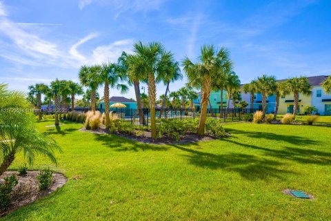 Adosado en venta en Kissimmee, Florida, 2 dormitorios, 129.51 m2 № 1699965 - foto 25