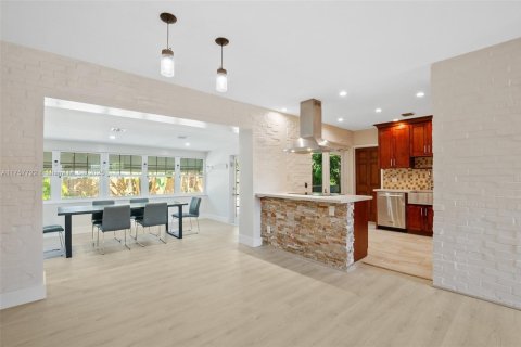 House in Fort Lauderdale, Florida 3 bedrooms, 169.92 sq.m. № 1588521 - photo 8