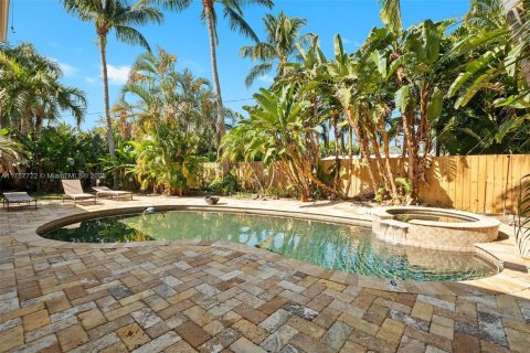 House in Fort Lauderdale, Florida 3 bedrooms, 169.92 sq.m. № 1588521 - photo 25