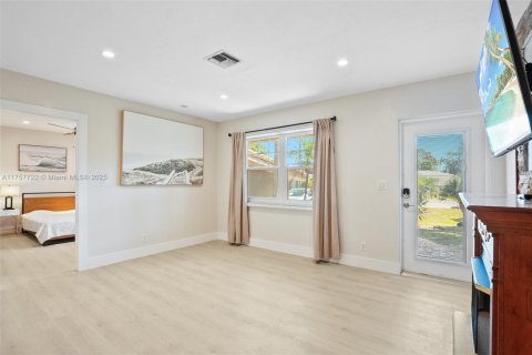 House in Fort Lauderdale, Florida 3 bedrooms, 169.92 sq.m. № 1588521 - photo 7