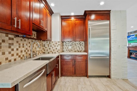 House in Fort Lauderdale, Florida 3 bedrooms, 169.92 sq.m. № 1588521 - photo 10